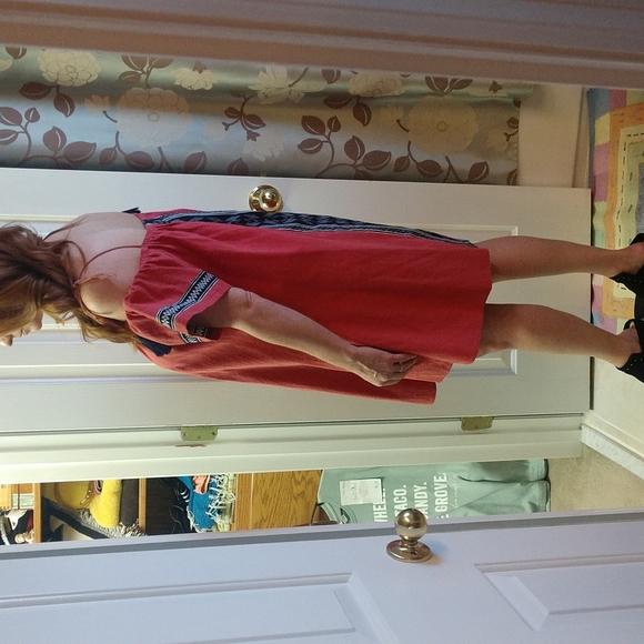 THML Dress - Picture 2 of 7